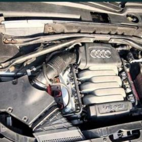 Sprzedam AUDI Q5 3.2 FSI BENZYNA 2011r