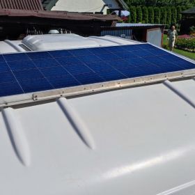 Sprzedam przyczepę Niewiadów N126N po remoncie  + przedsionek + markiza 