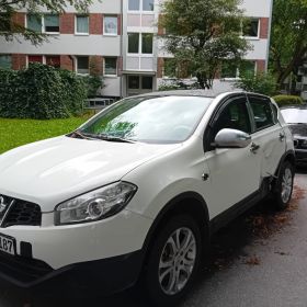 Nissan Qashqai J10