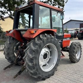 ----CASE INTERNATIONAL 745XL---