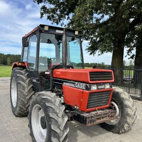 ----CASE INTERNATIONAL 745XL---