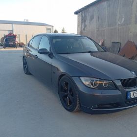 BMW E90 