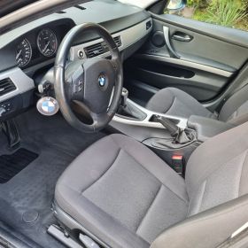 Sprzedam BMW e91  model 318i 