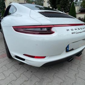 Porsche 911 GTS