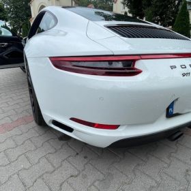 Porsche 911 GTS